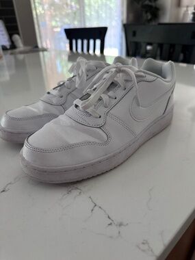 Women's Nike Ebernon Low top shoes